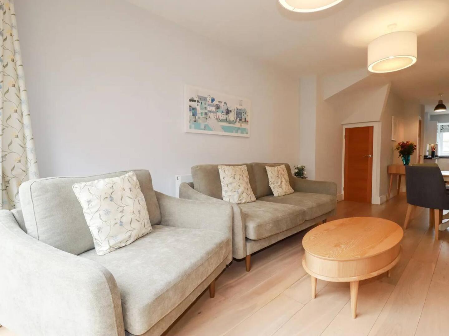 Luxury 3-Bed House, Beach 300M, Sleeps 6, Parking New Quay Eksteriør bilde